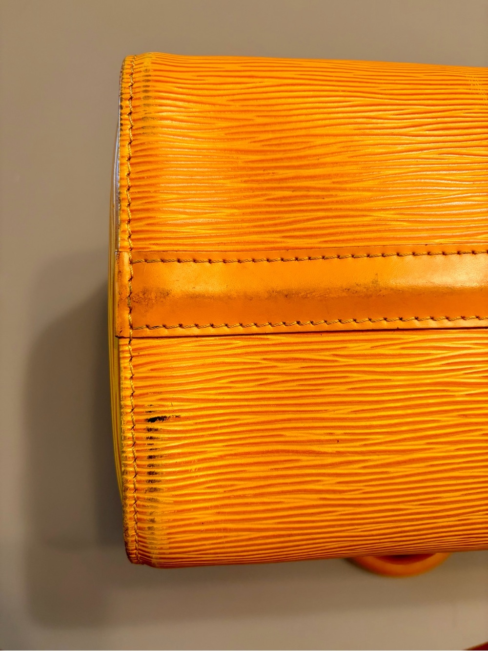 Louis Vuitton Yellow Epi Leather Speedy 25 (with Entrupy COA) - Picture 12 of 16